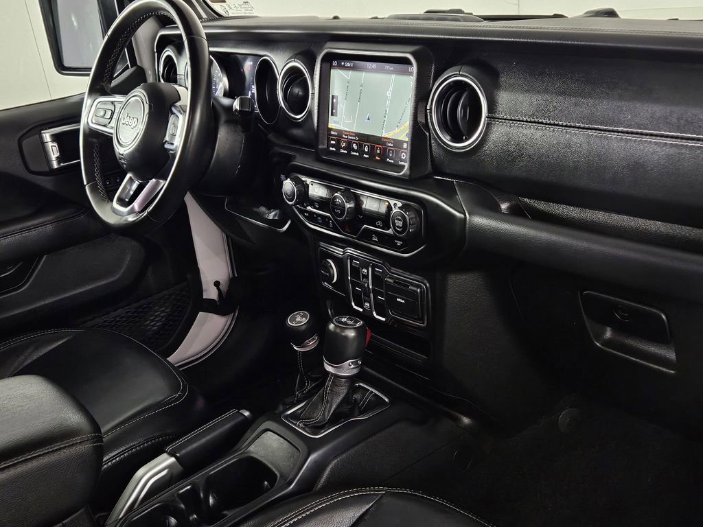 Used 2021 Jeep Wrangler Unlimited Sahara image 29