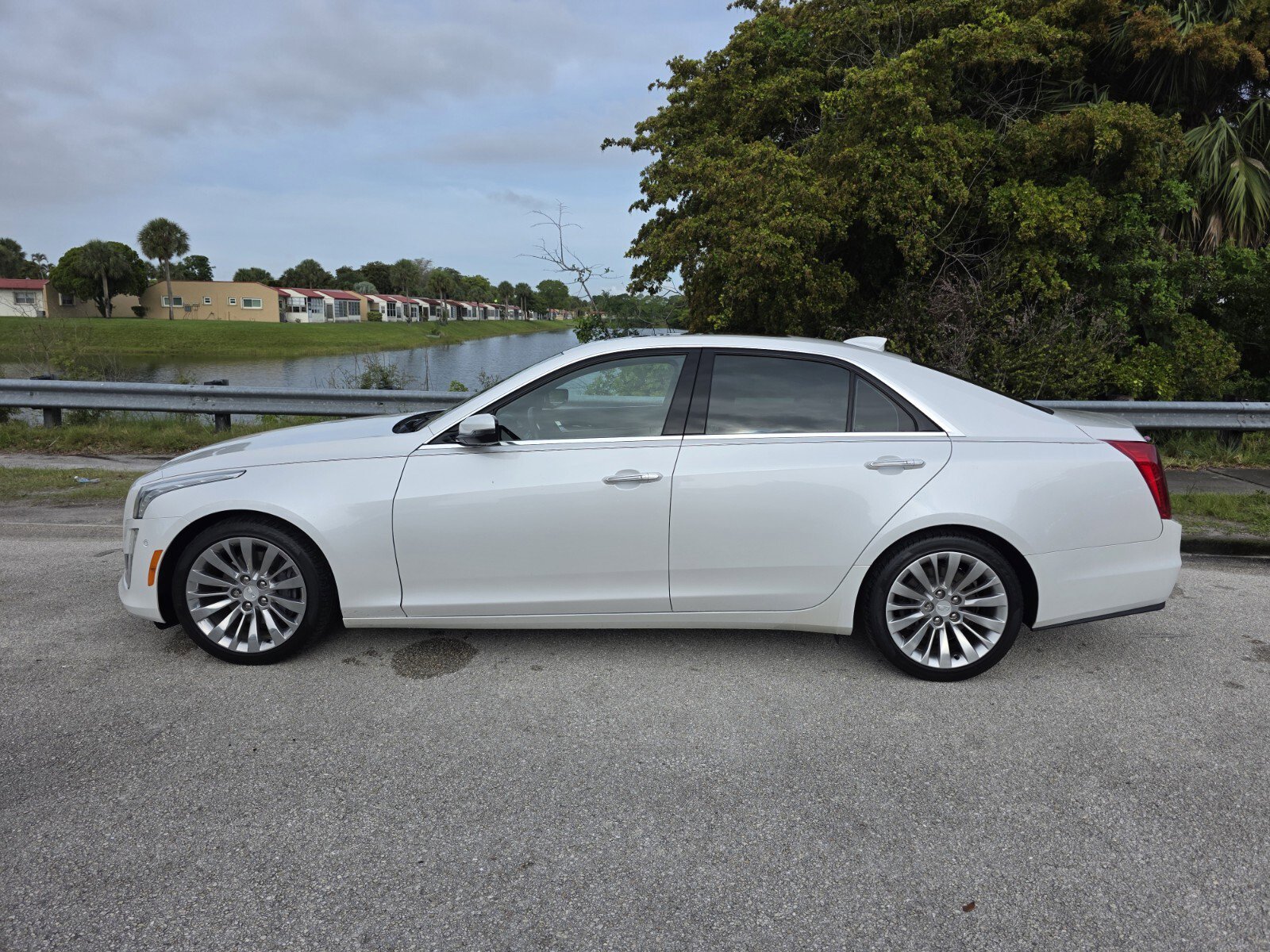 Used 2019 Cadillac CTS Premium Luxury RWD image 7