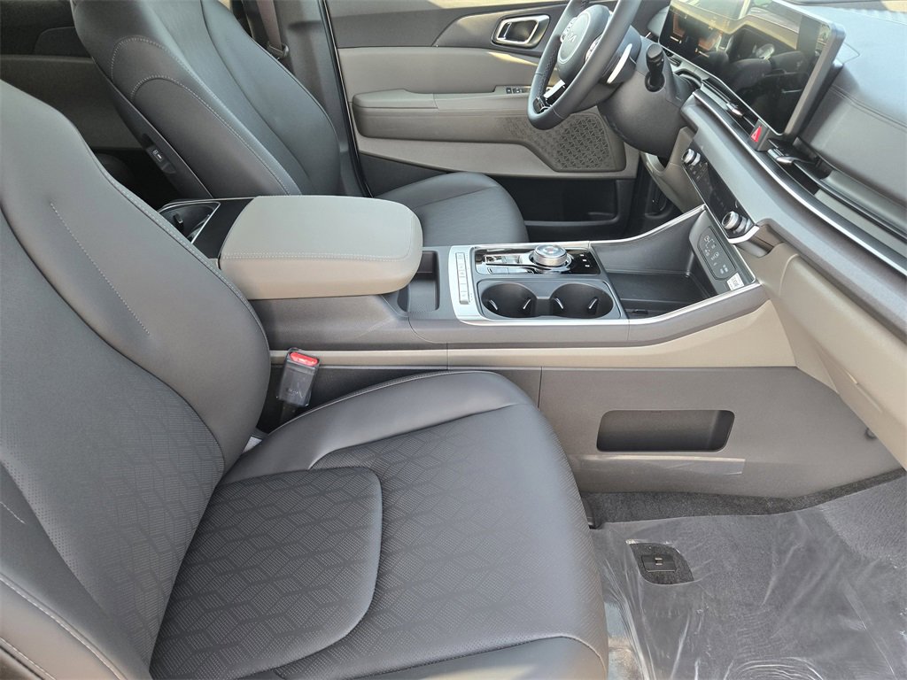New 2026 Kia Carnival EX image 10