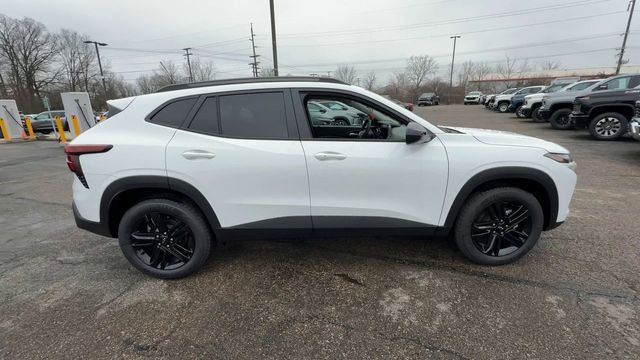 New 2026 Chevrolet Trax ACTIV w/ Sunroof Package image 9