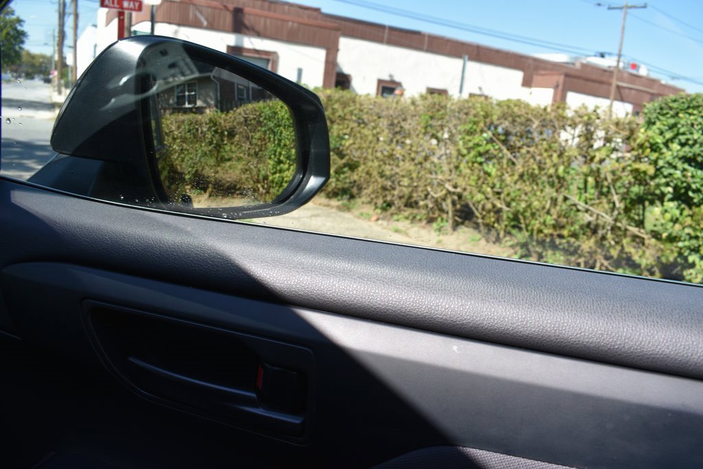 Used 2024 Toyota Highlander LE image 21