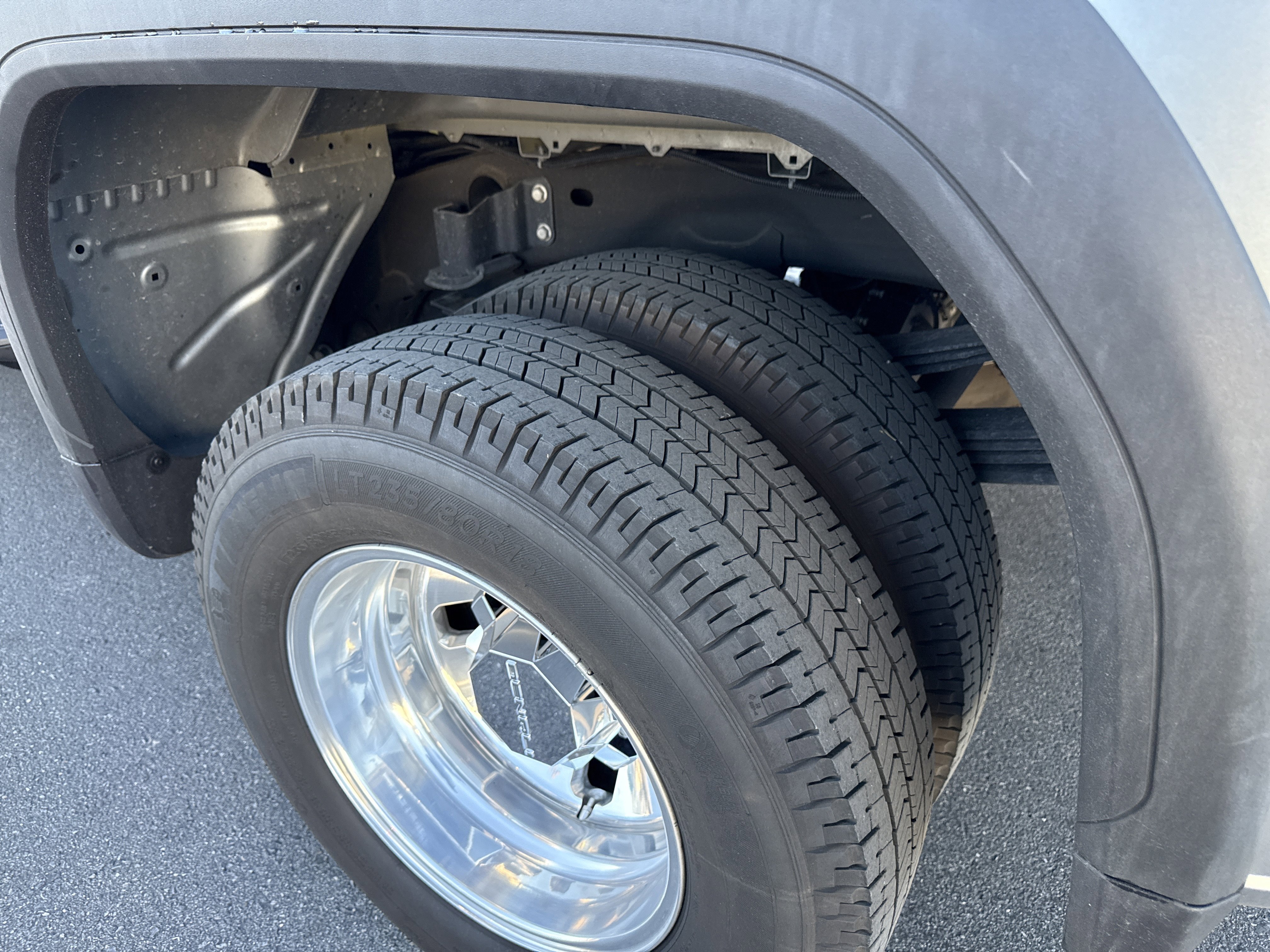 Used 2024 GMC Sierra 3500 Denali w/ Denali Reserve Package image 3