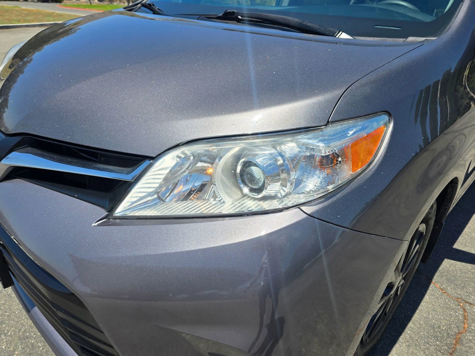 Used 2019 Toyota Sienna LE image 9