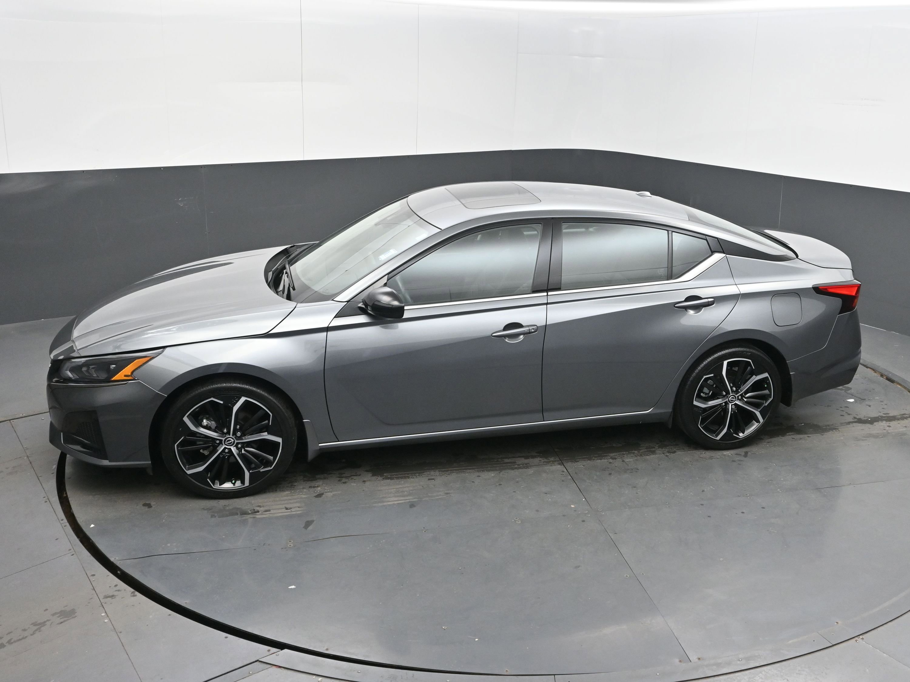 Certified 2023 Nissan Altima 2.5 SR w/ SR Premium Package image 33