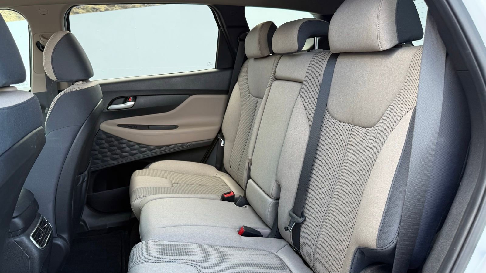 Used 2023 Hyundai Santa Fe SEL w/ Cargo Package FWD image 6
