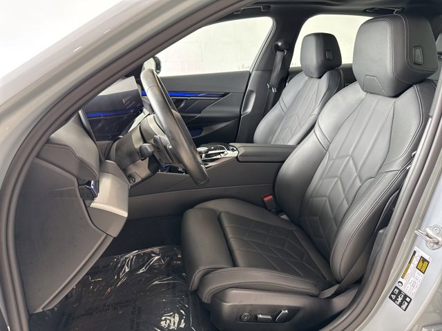 Used 2024 BMW 540i xDrive w/ M Sport Package image 19