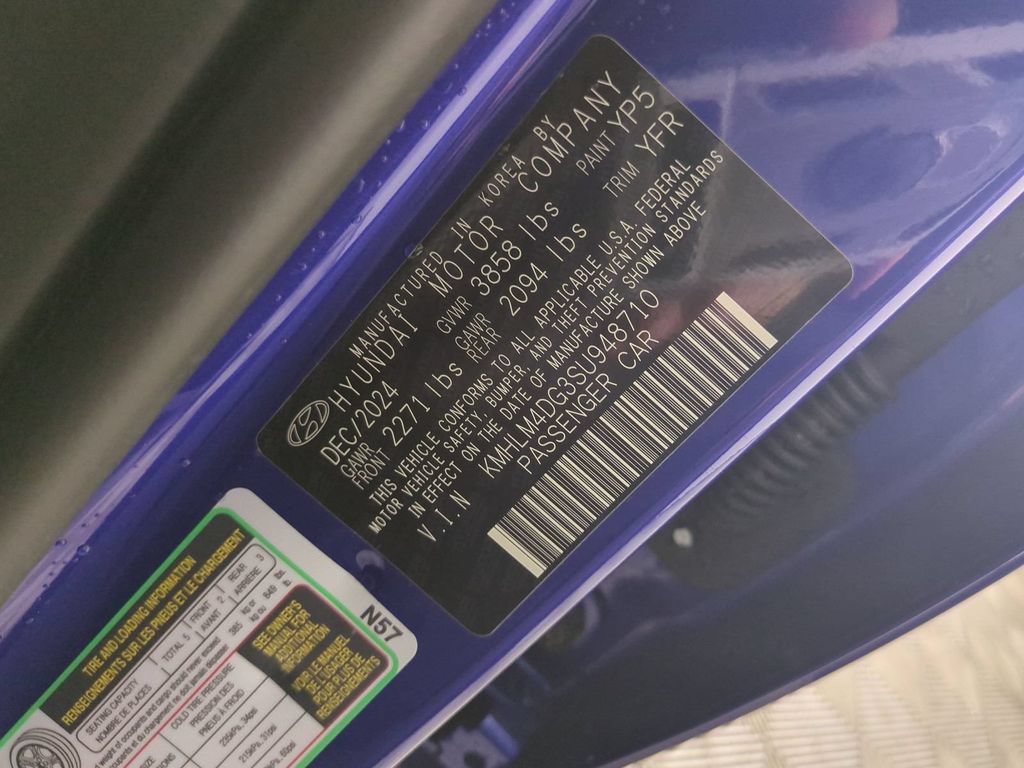Used 2025 Hyundai Elantra Sport FWD image 36