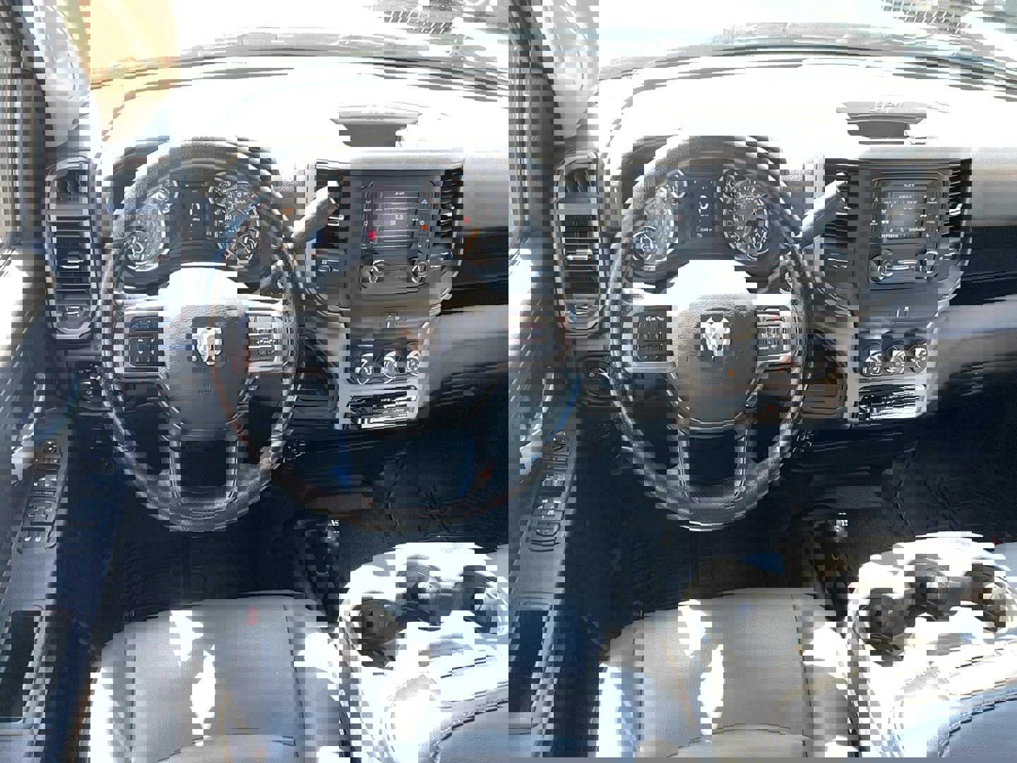 Used 2019 RAM 3500 Tradesman w/ Chrome Appearance Group AWD/4WD image 16