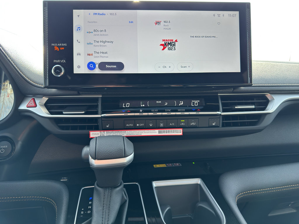 New 2026 Toyota Sienna XLE Woodland Edition image 21