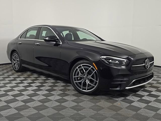 Certified 2022 Mercedes-Benz E 450 4MATIC Sedan image 9