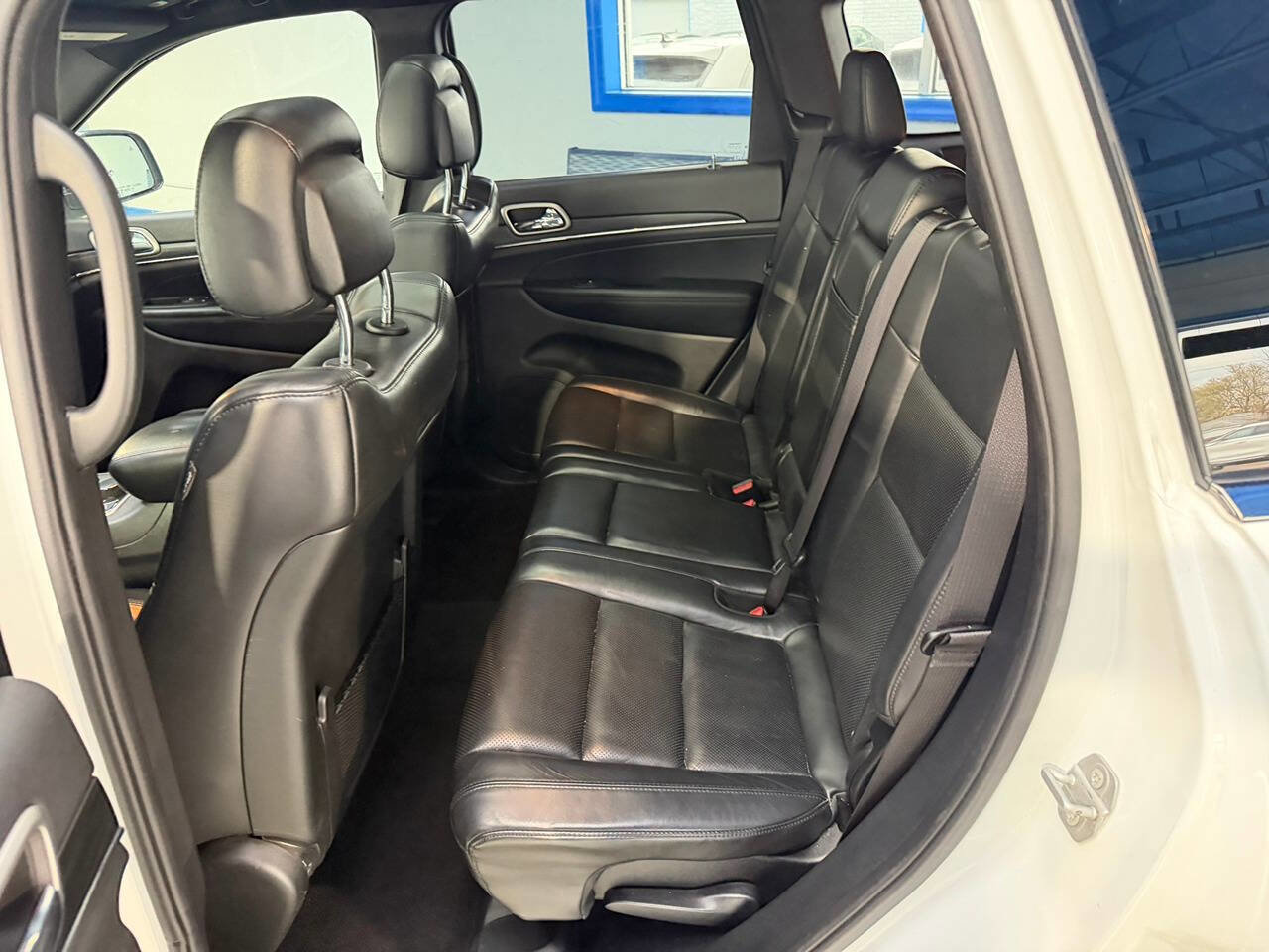 Used 2019 Jeep Grand Cherokee Limited w/ Luxury Group II AWD/4WD image 26