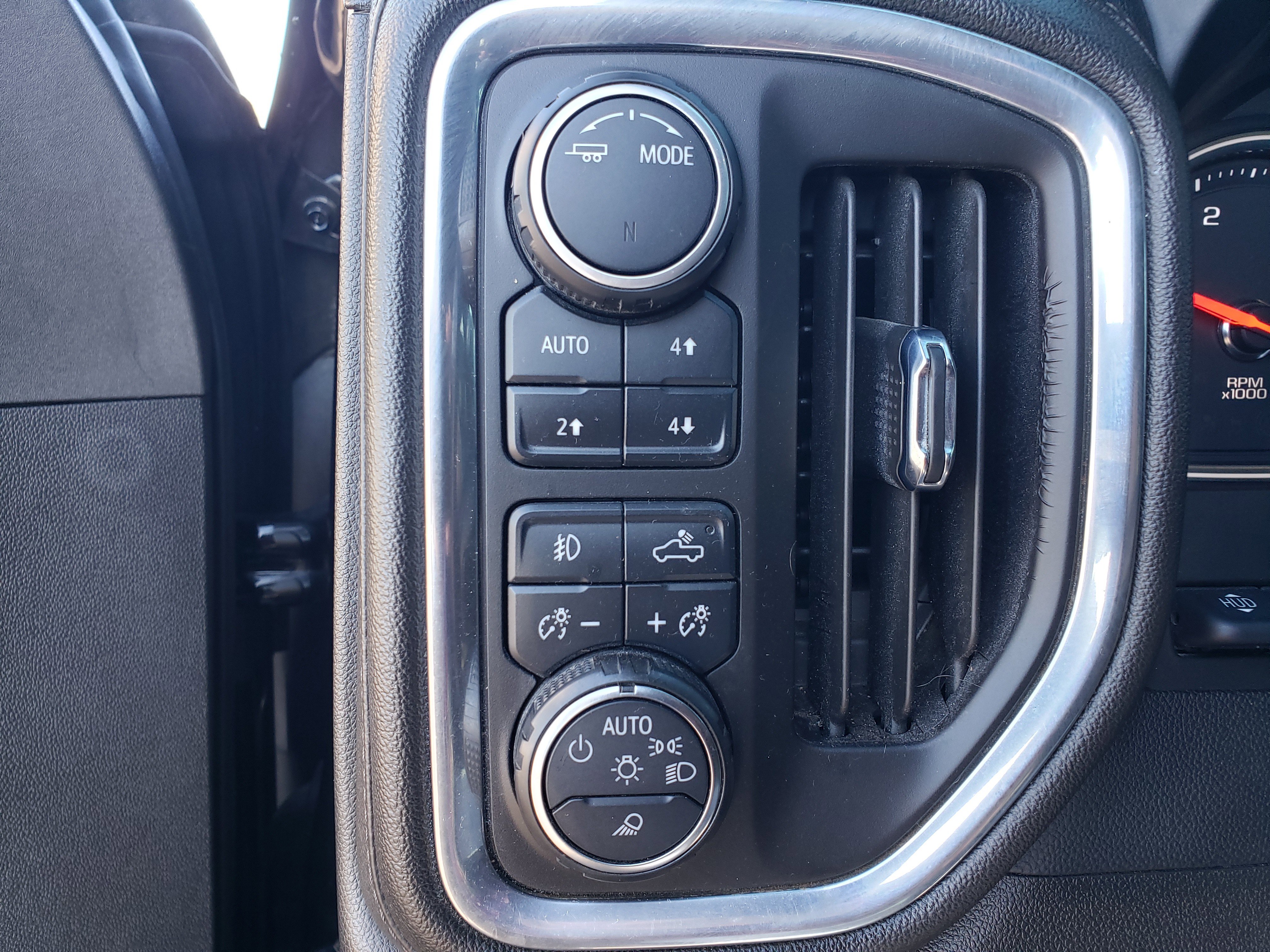 Used 2022 Chevrolet Silverado 2500 LTZ w/ LTZ Premium Package image 15