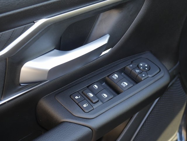 New 2026 RAM 1500 4x4 Crew Cab image 16