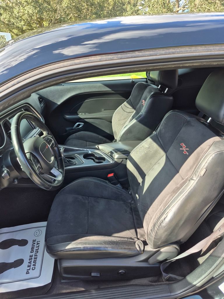 Certified 2015 Dodge Challenger R/T Plus image 21