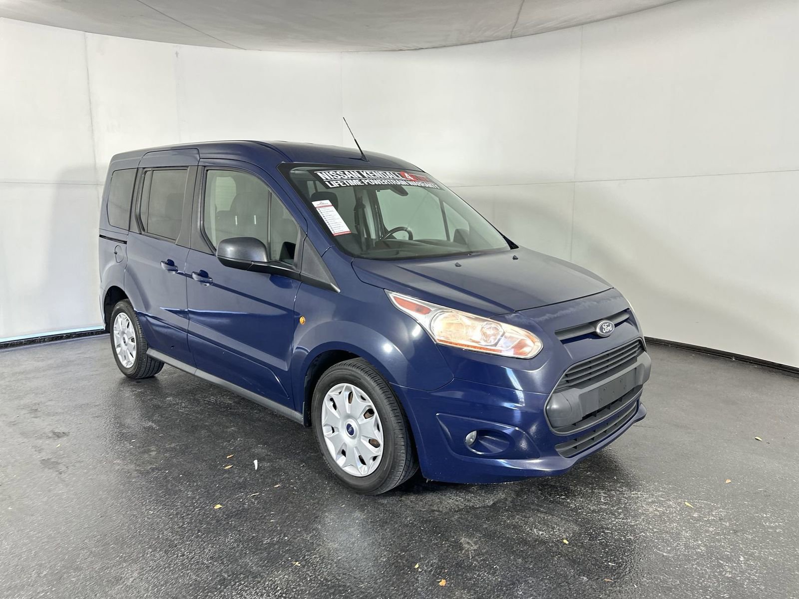 Used 2016 Ford Transit Connect XLT image 3