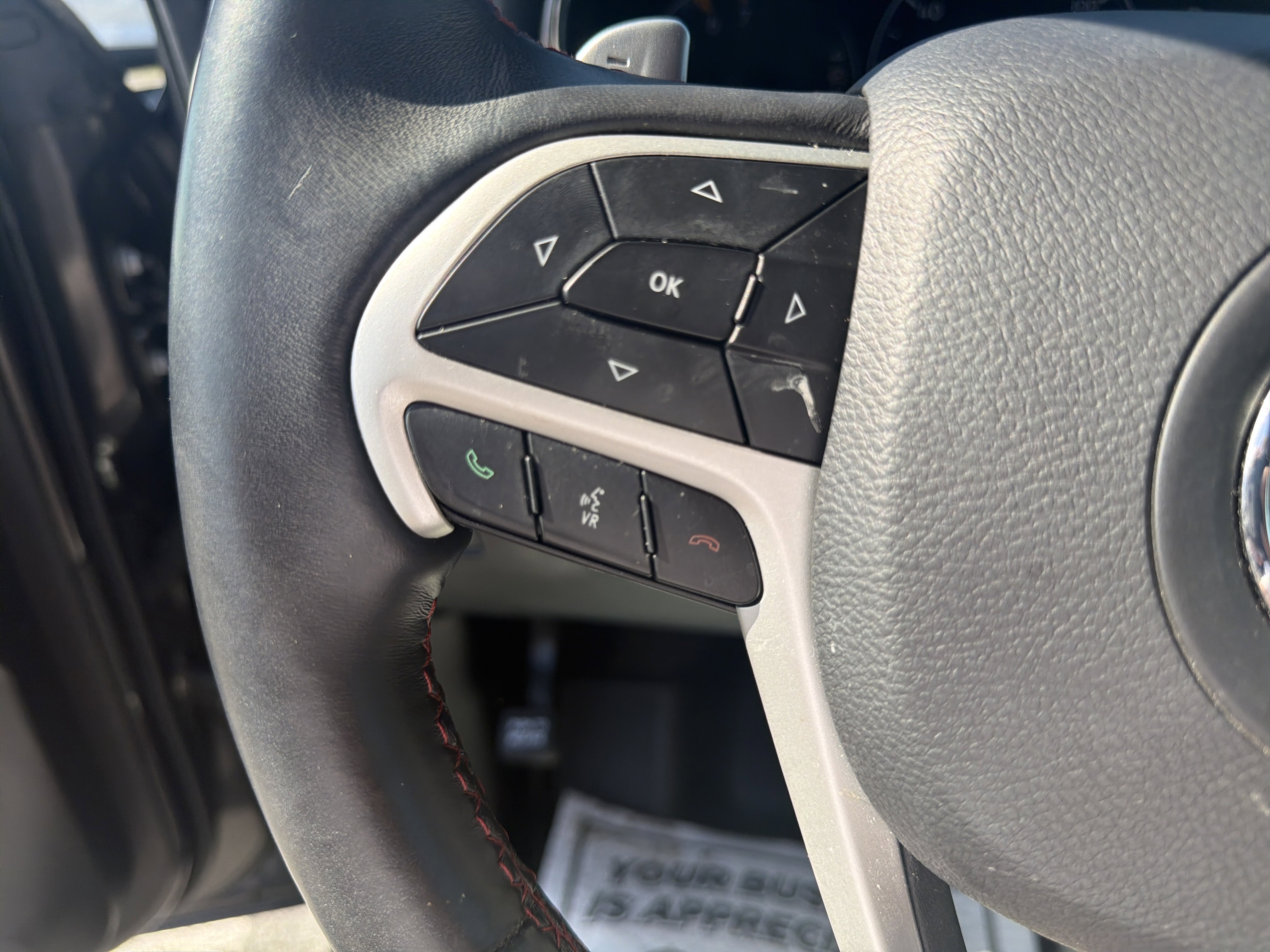 Used 2019 Jeep Grand Cherokee Trailhawk AWD/4WD image 18