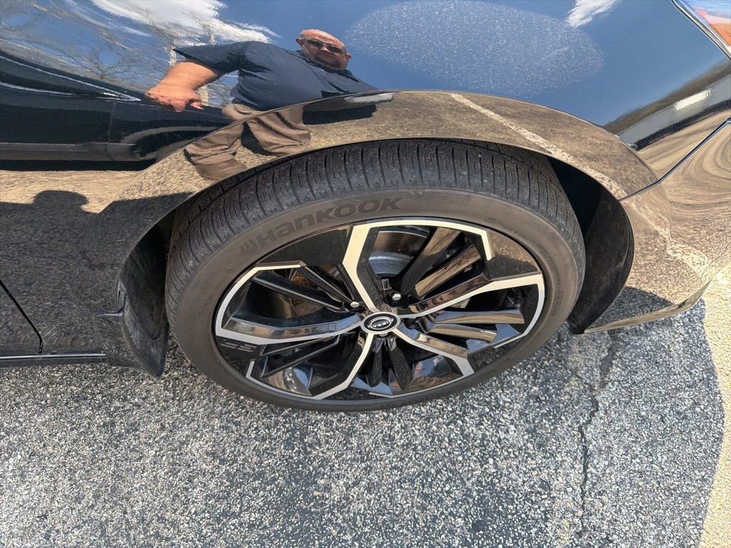 Used 2023 Nissan Altima 2.5 SR w/ SR Premium Package image 6