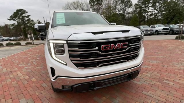 Used 2022 GMC Sierra 1500 SLT w/ SLT Premium Plus Package image 4