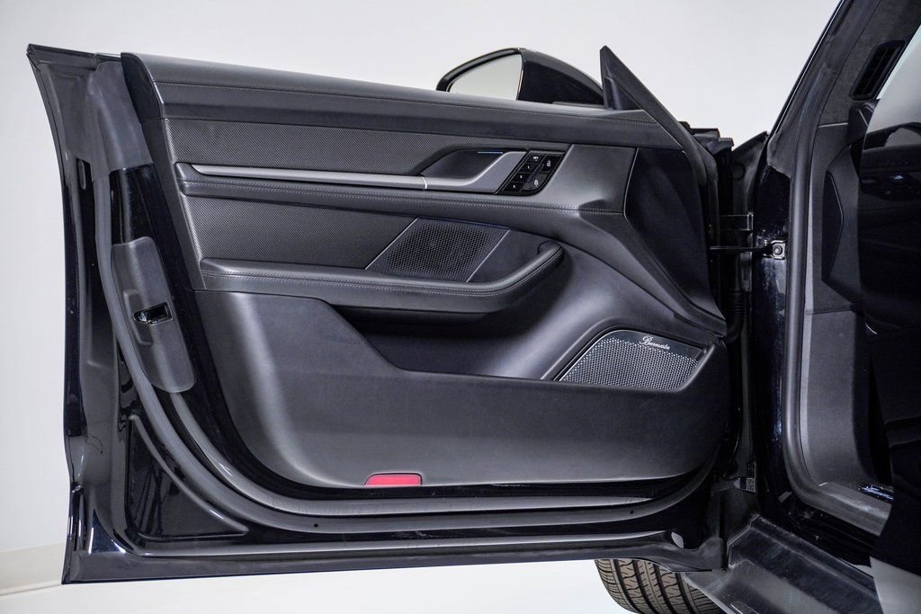 Used 2020 Porsche Taycan Turbo S image 26