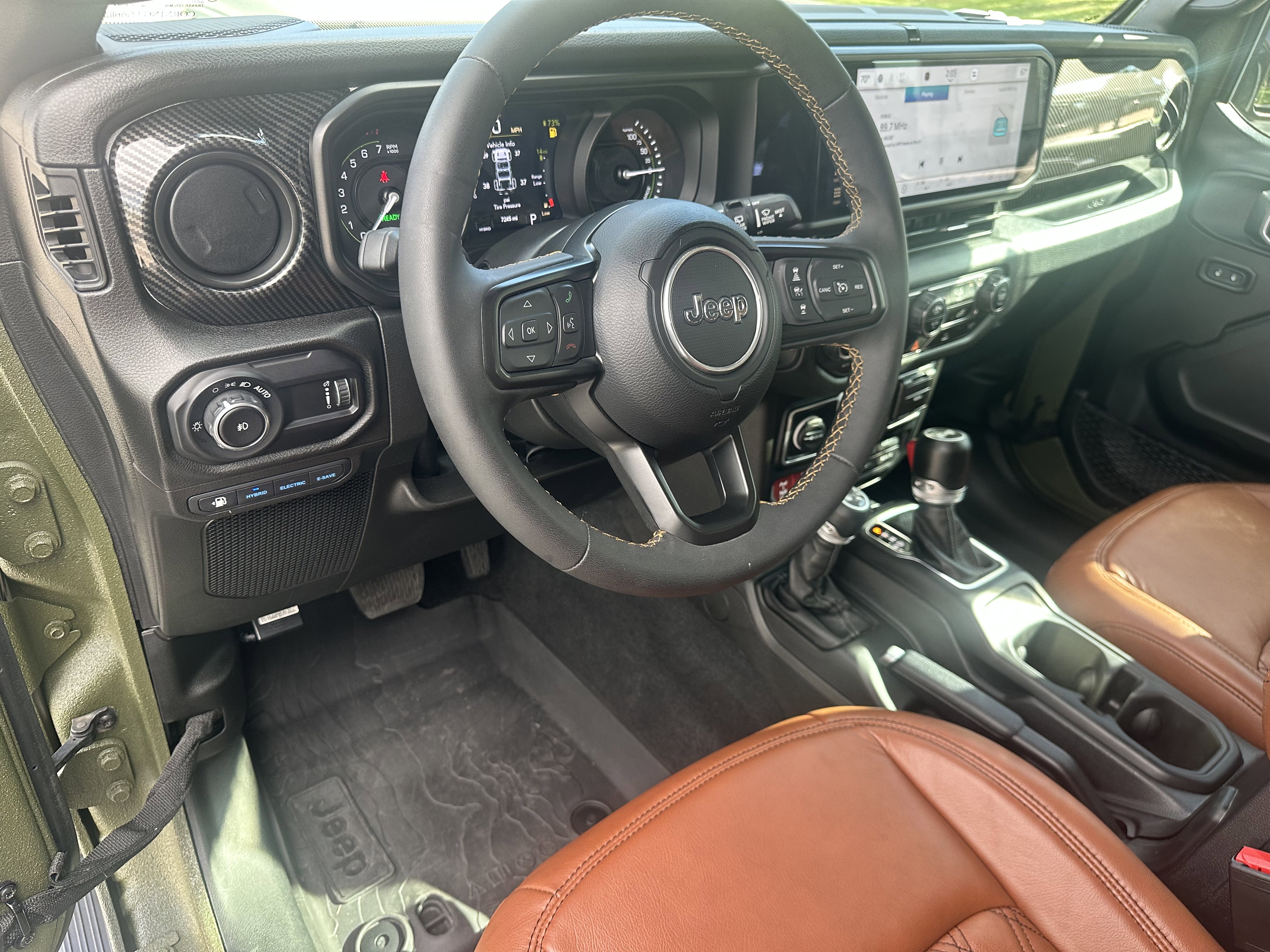 Used 2024 Jeep Wrangler Unlimited image 34