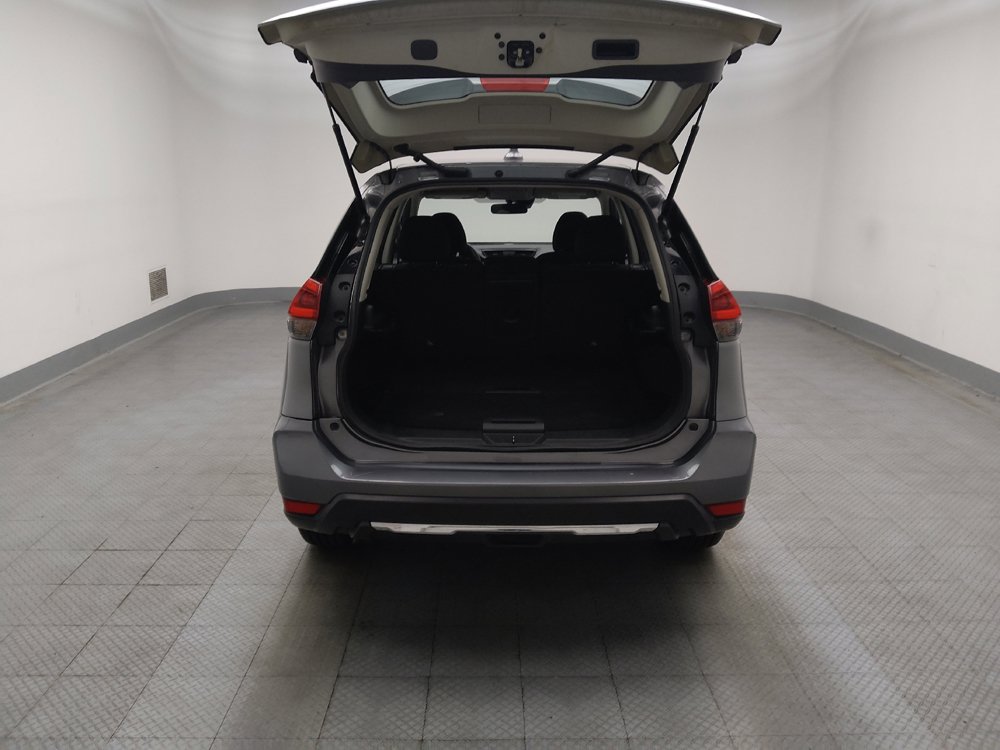 Used 2020 Nissan Rogue S FWD image 29