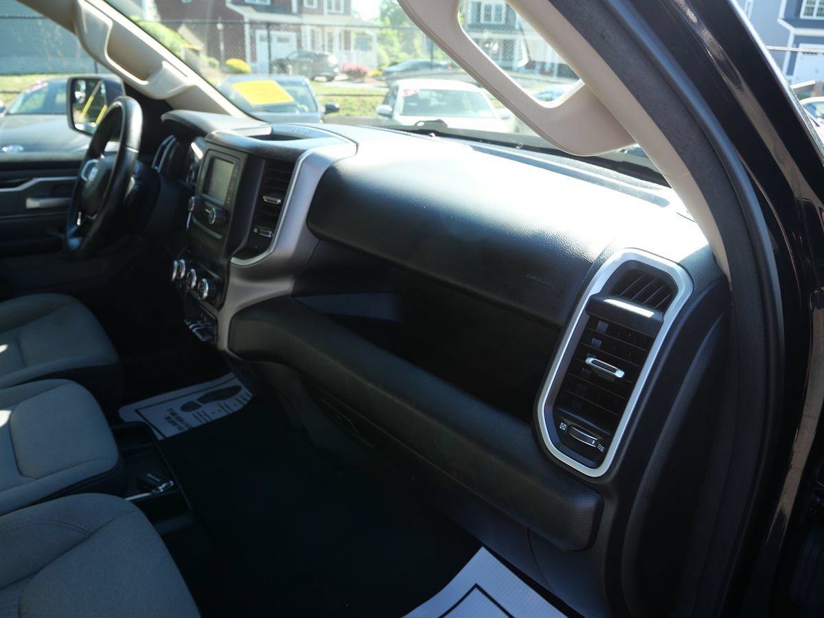 Used 2019 RAM 1500 Big Horn AWD/4WD image 29