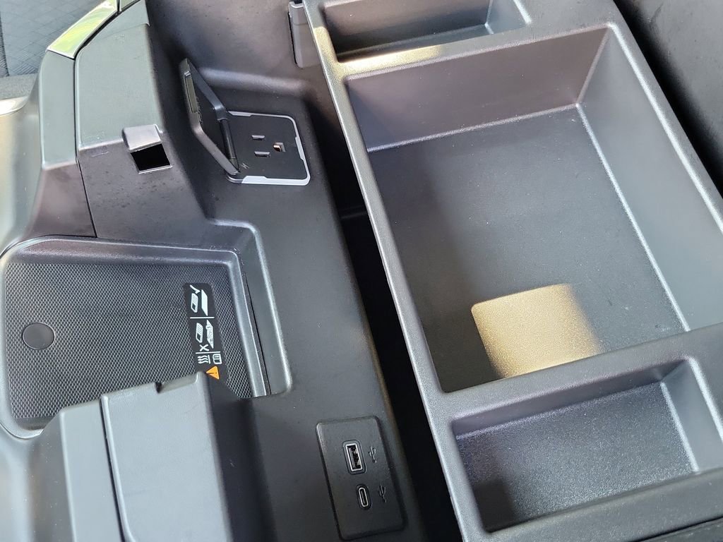 Used 2025 Chevrolet Silverado 1500 RST w/ Convenience Package II image 17