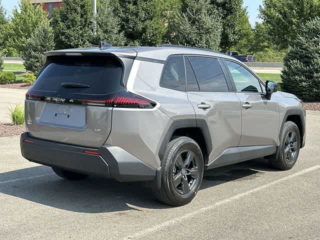 Used 2026 Toyota RAV4 LE AWD/4WD image 22