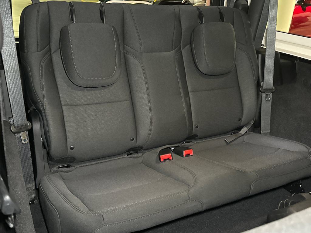Used 2022 Jeep Wrangler Sport AWD/4WD image 11