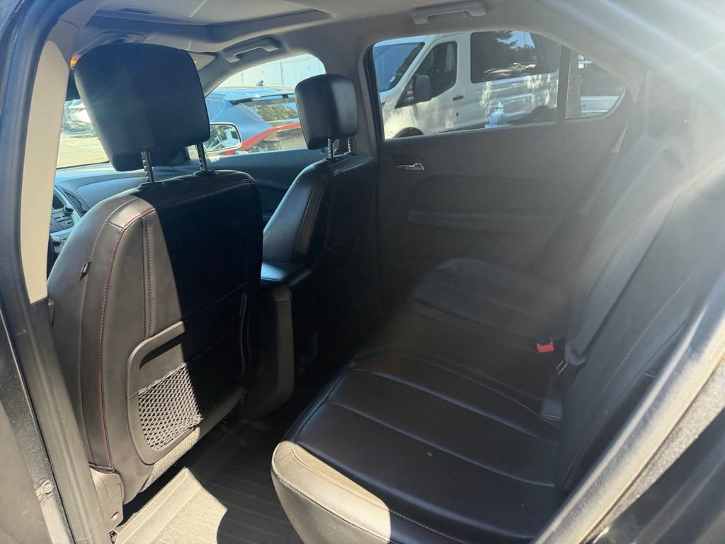 Used 2017 Chevrolet Equinox Premier w/ Enhanced Convenience Package AWD/4WD image 13