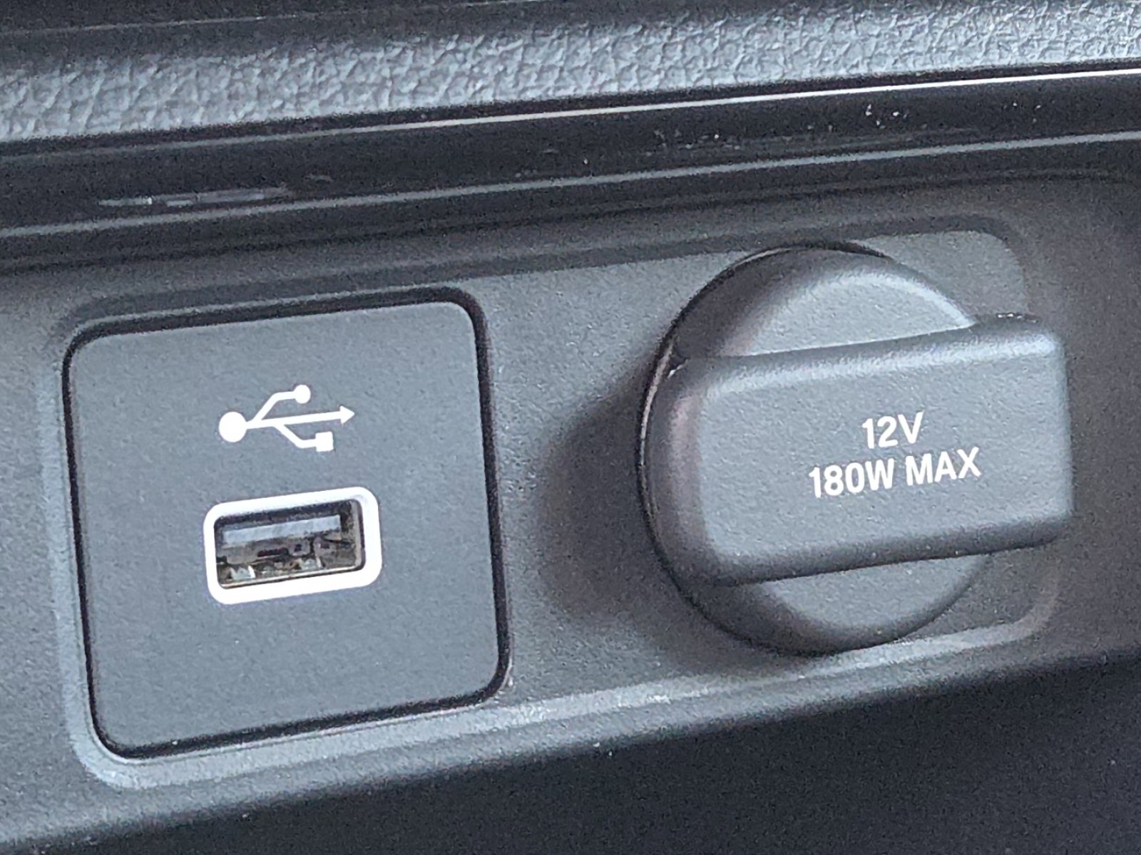 Used 2025 Honda CR-V LX image 6