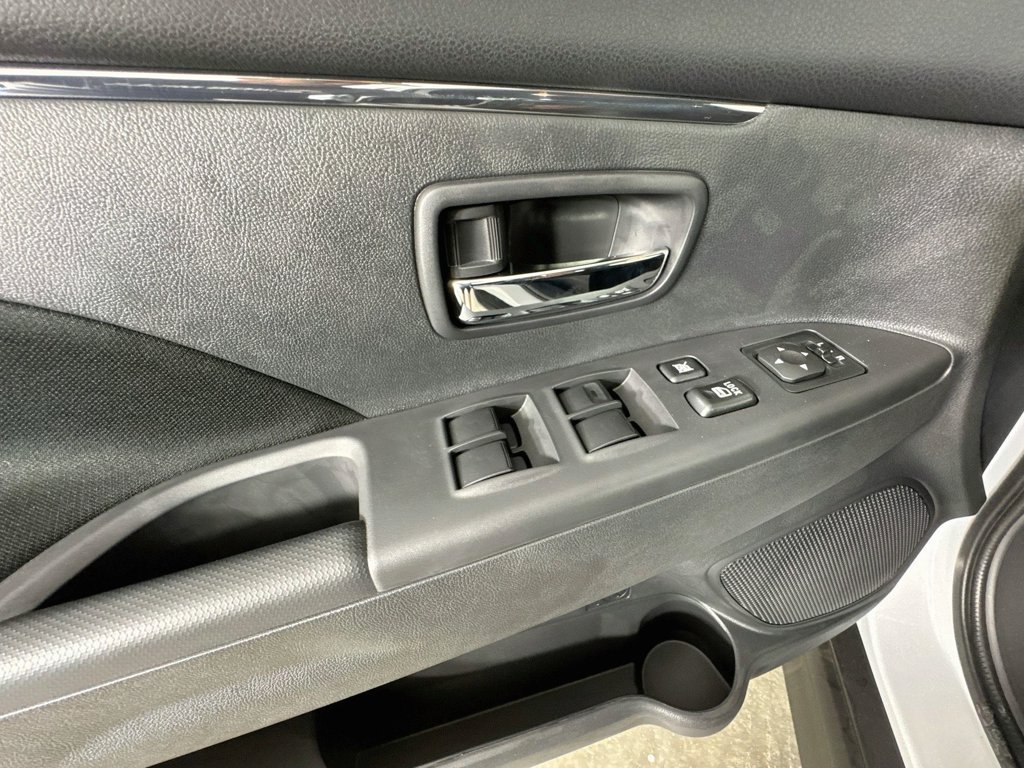 New 2027 Mitsubishi Outlander Sport LE AWD/4WD image 32