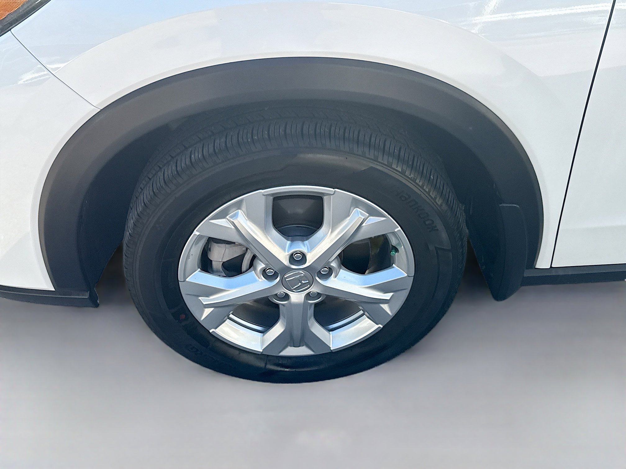 Certified 2025 Honda HR-V LX image 35