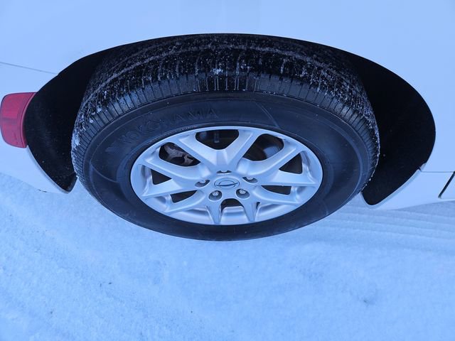 Used 2024 Chrysler Voyager LX FWD image 16