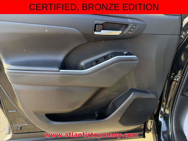 Certified 2023 Toyota Highlander Bronze Edition AWD/4WD image 23