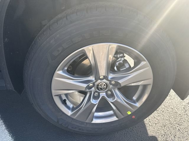 New 2025 Toyota RAV4 XLE image 20