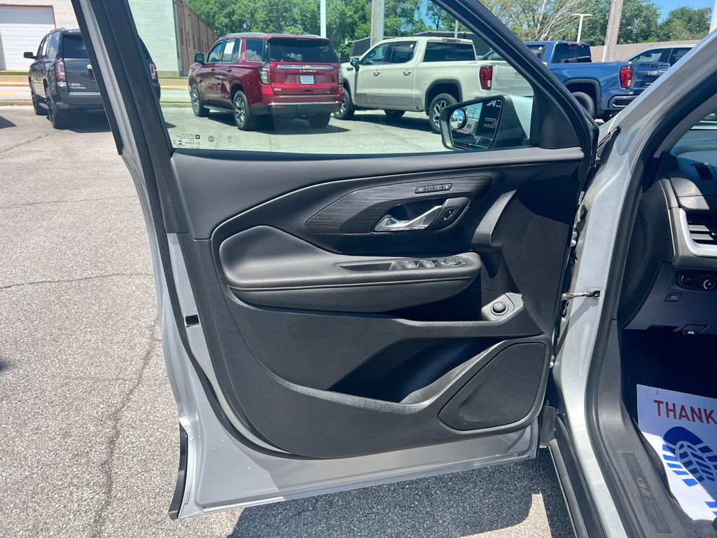 Used 2019 GMC Terrain SLT w/ Preferred Package AWD/4WD image 16
