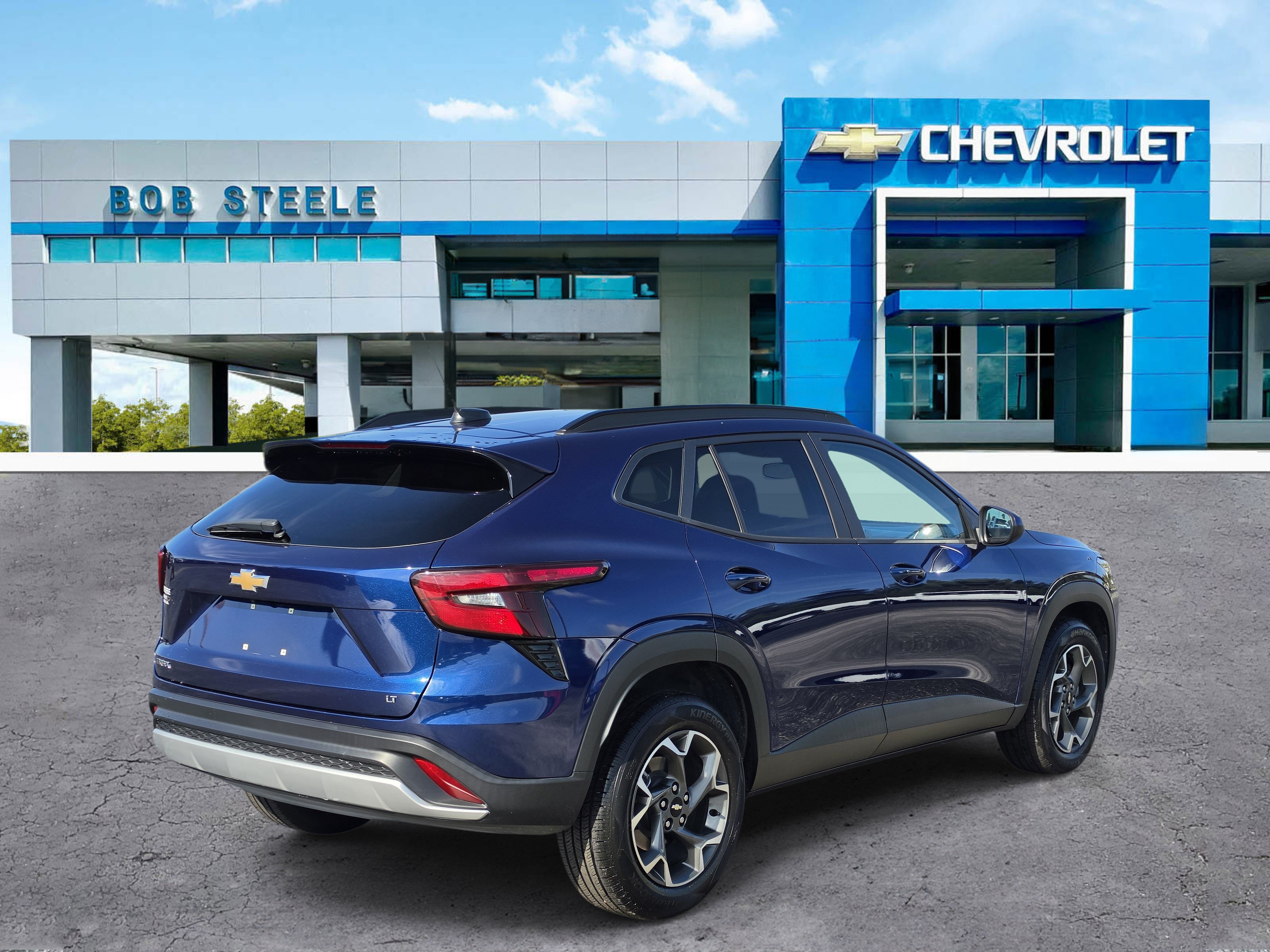 Certified 2024 Chevrolet Trax LT w/ Sunroof Package FWD image 4