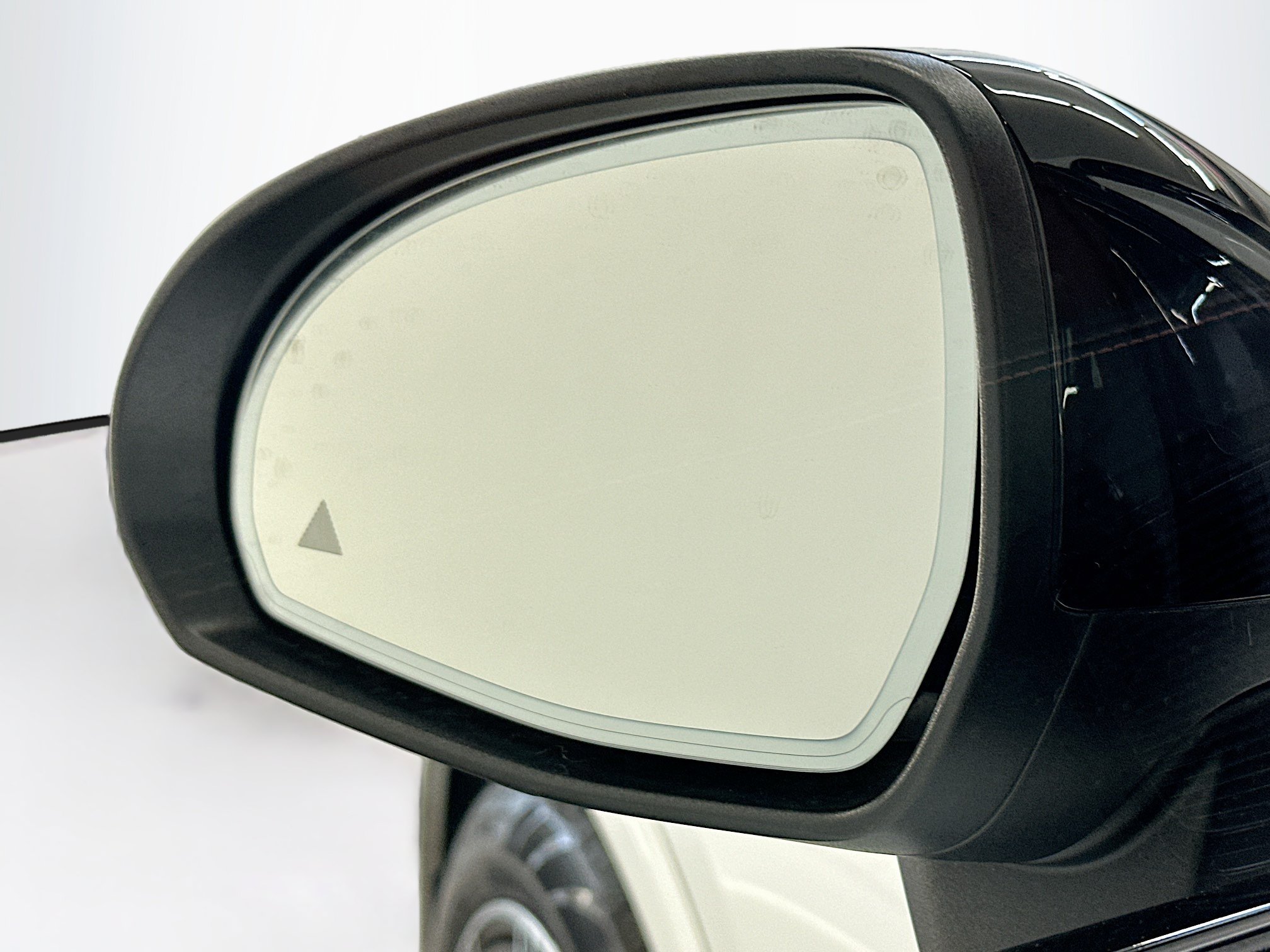 Used 2025 Mercedes-Benz GLC 43 AMG 4MATIC image 16