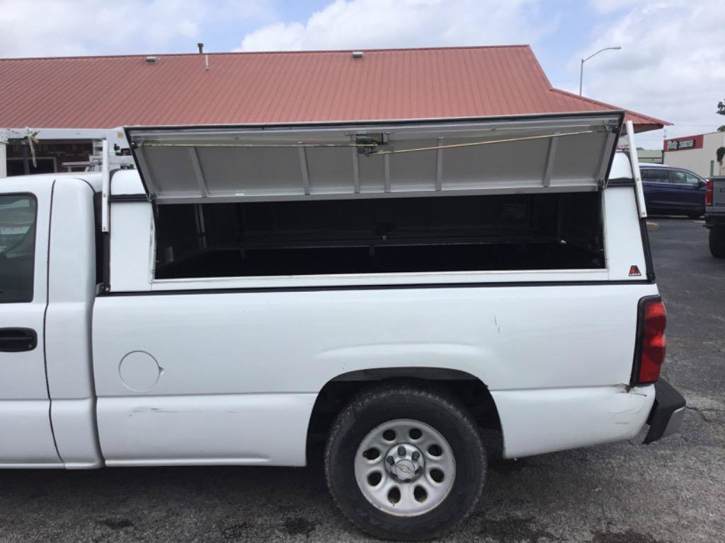 Used 2006 Chevrolet Silverado 1500 W/T RWD image 8