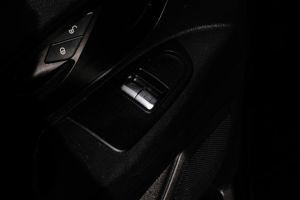 Used 2023 Mercedes-Benz Metris image 42