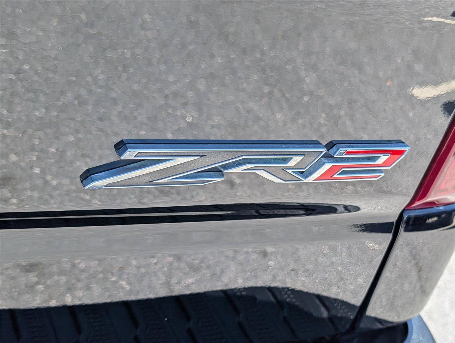 Used 2022 Chevrolet Silverado 1500 ZR2 w/ Technology Package AWD/4WD image 10