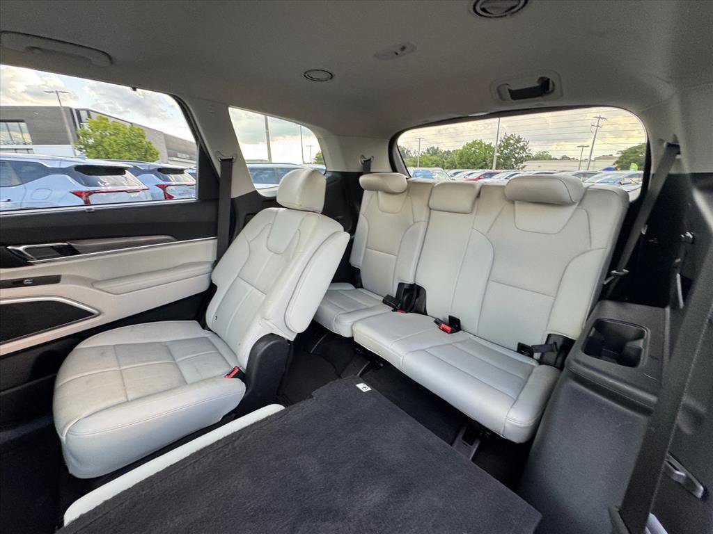 Used 2021 Kia Telluride EX w/ EX Premium Package AWD/4WD image 13