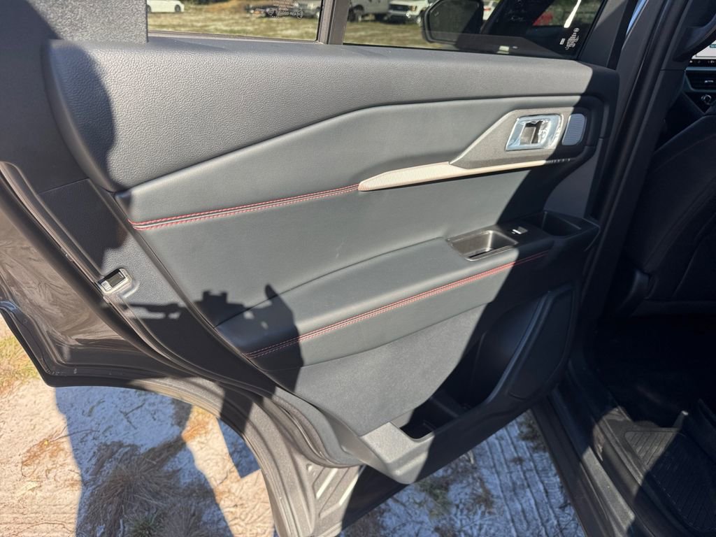 New 2026 Ford Explorer ST w/ Sun And Sound Package image 26
