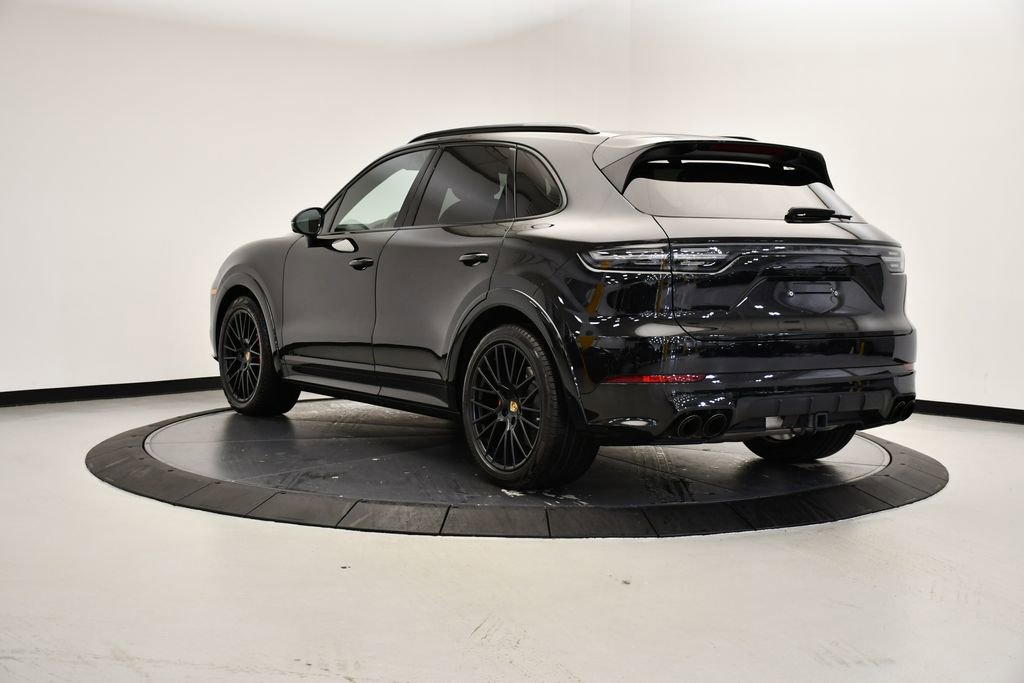 Certified 2023 Porsche Cayenne GTS image 3