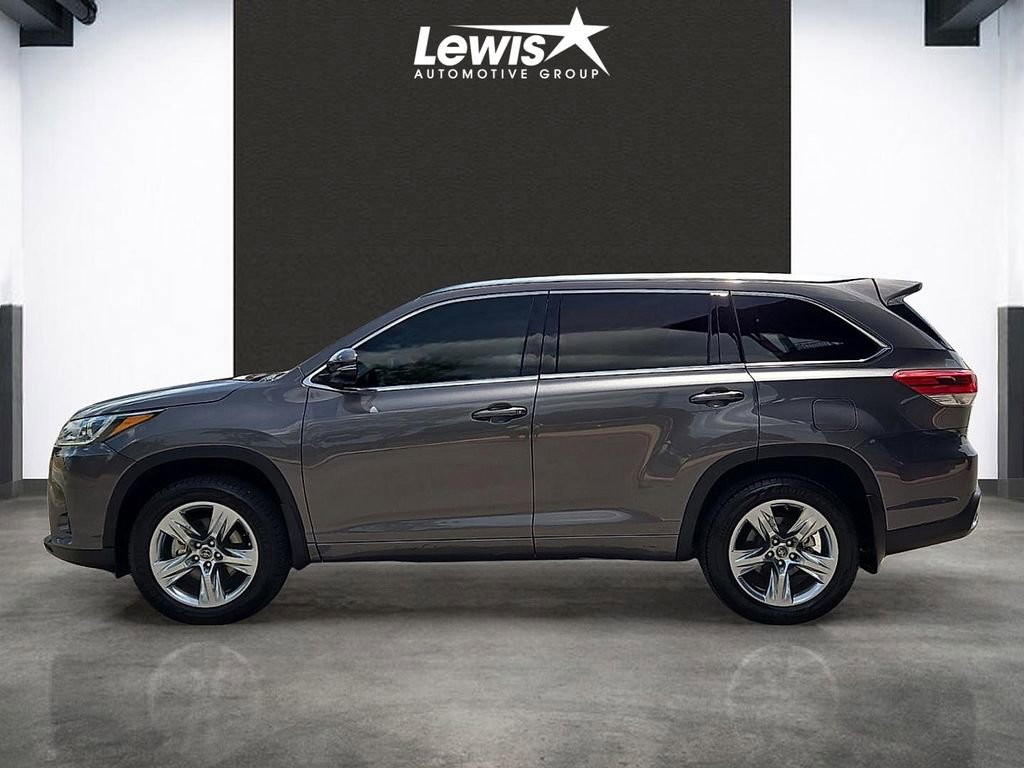 Used 2018 Toyota Highlander Limited FWD image 2
