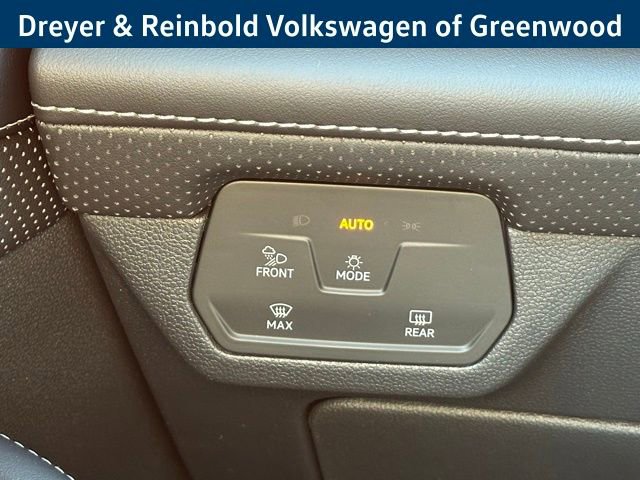 New 2025 Volkswagen Atlas Cross Sport SE image 16