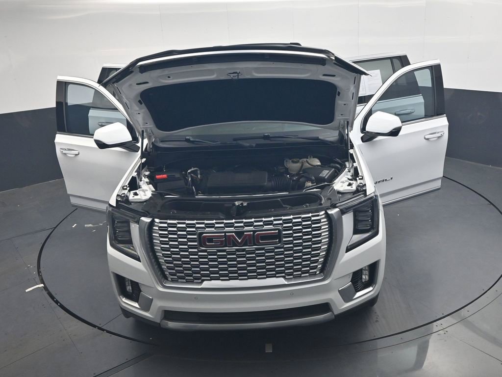 Used 2021 GMC Yukon XL Denali AWD/4WD image 49