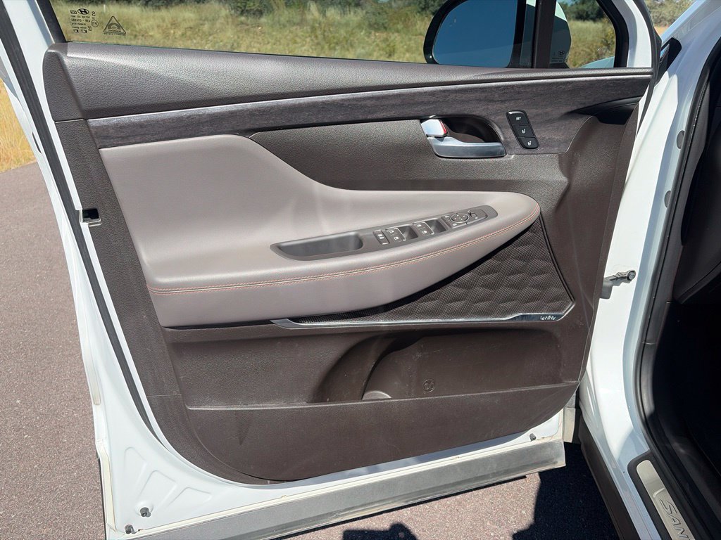 Used 2019 Hyundai Santa Fe AWD image 11