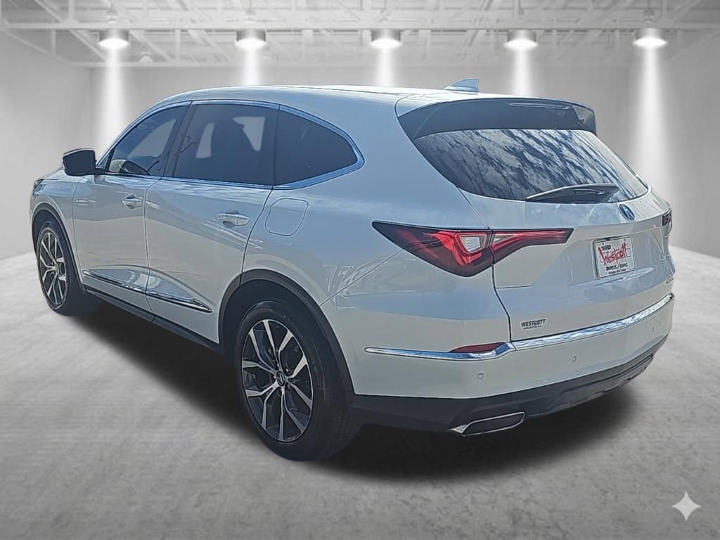 Used 2023 Acura MDX SH-AWD w/ Technology Package image 3